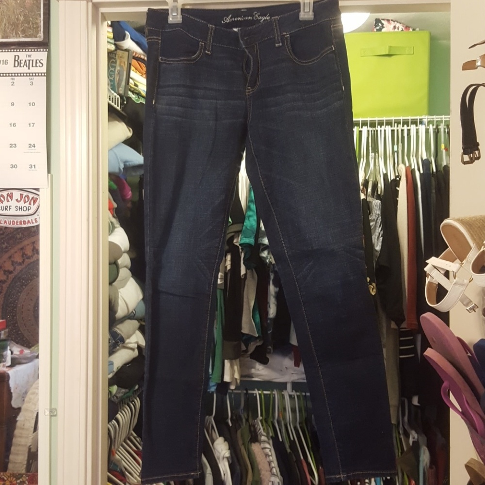 American Eagle dark wash jeans